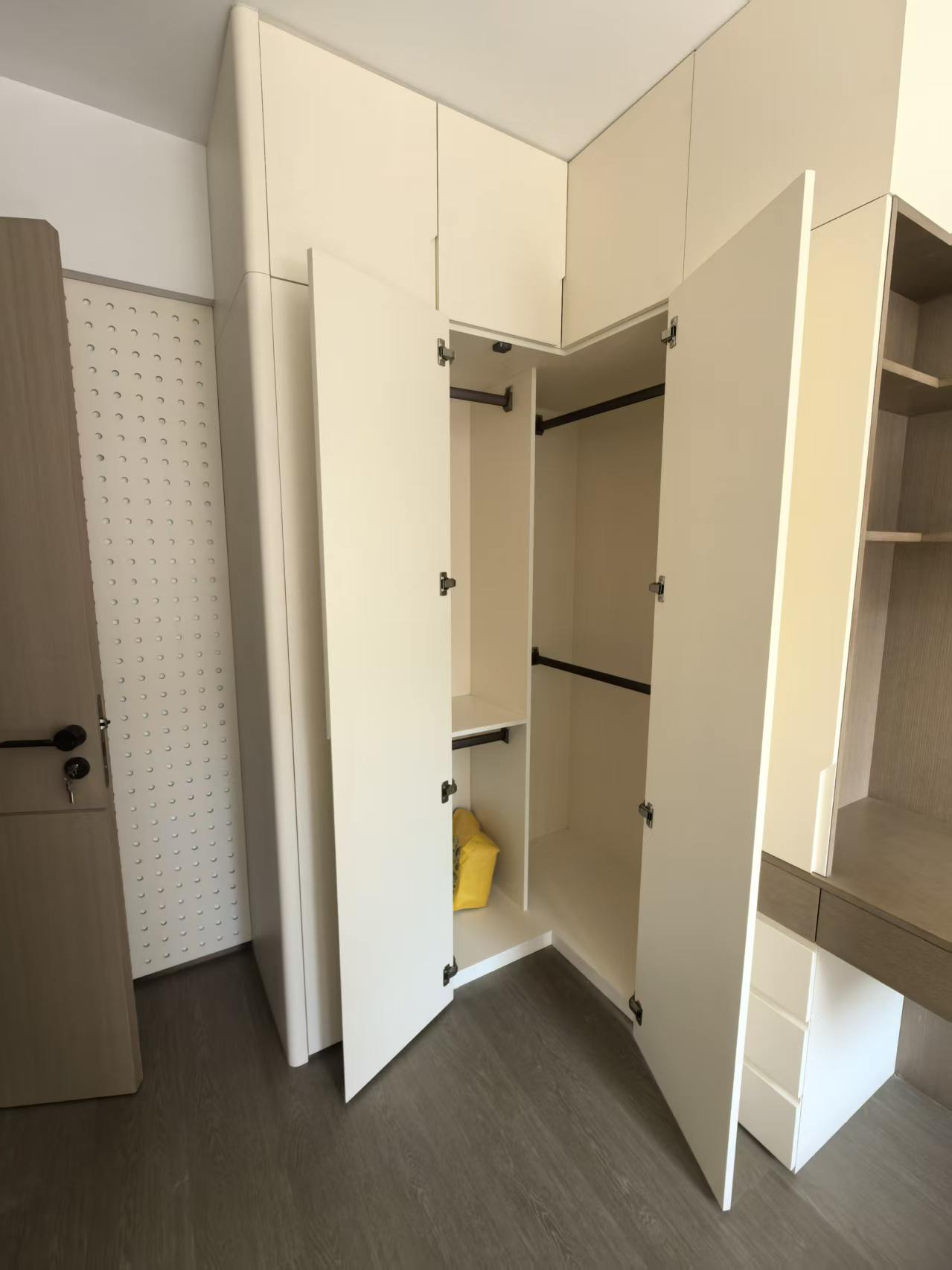 3bed0a86ebf3c452c211ee658cba2c18.jpg